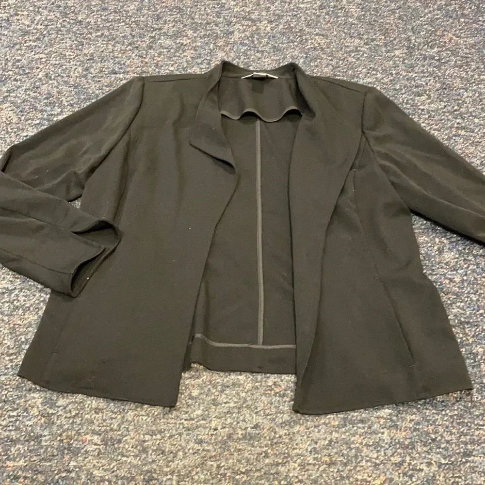 Christopher & Banks Open Blazer sz. Medium Petite